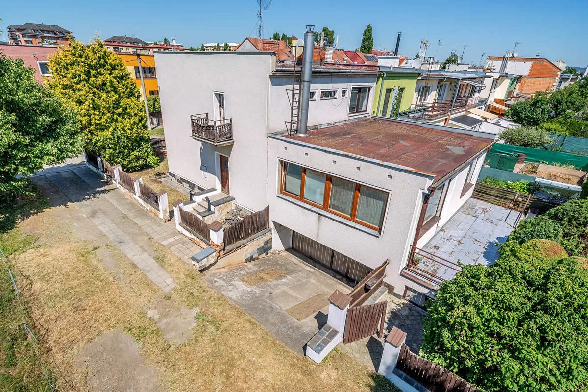 Prodej rodinného domu 255 m², pozemek 447 m²